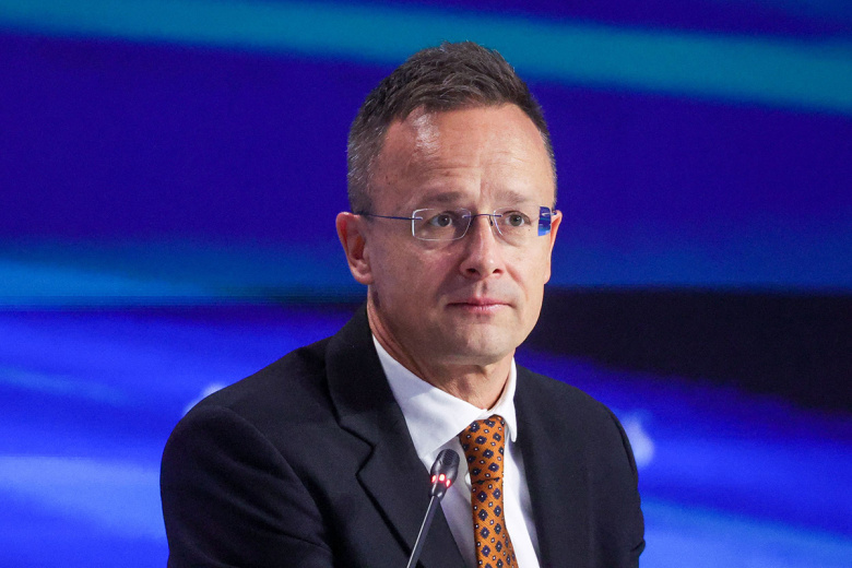 Петер Сийярто