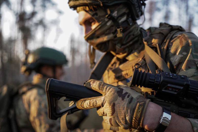 Политолог раскрыл намерения Запада относительно урегулирования на Украине