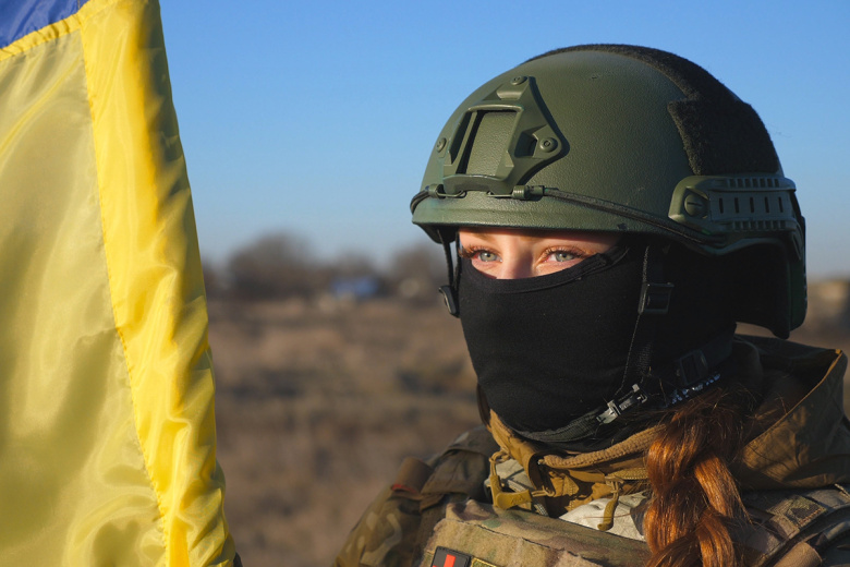 Служащие в ВСУ женщины пожаловались на отношение украинцев к их детям